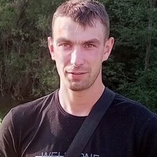 Николай, 28, Карпинск