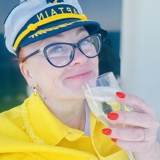 Елена, 53, Чёрмоз