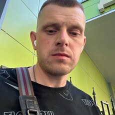 Толя, 36, Краснодон