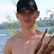 Трофим, 28, Артёмовский