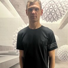 Аркаша, 25, Артём