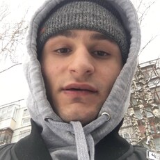 Александр, 25, Бабушкин