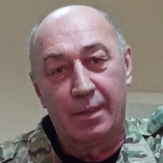 Лука, 57, Гай