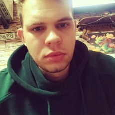 Дмитрий, 24, Рыльск