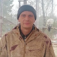 Константин, 43, Холмск