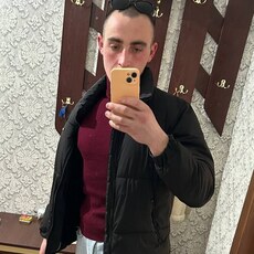 Виссарион, 28, Камбарка