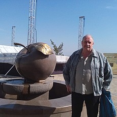 Роман, 64, Правдинск