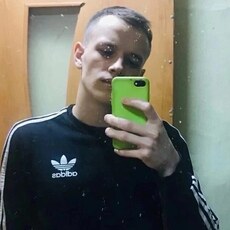 Иван, 22, Щёкино