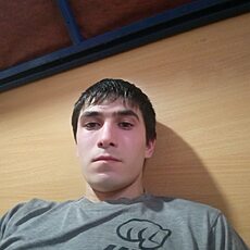Артемий, 25, Маркс
