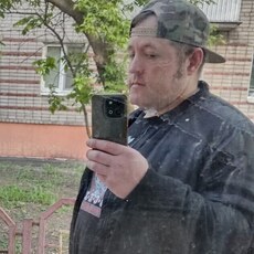 Максим, 40, Губкинский