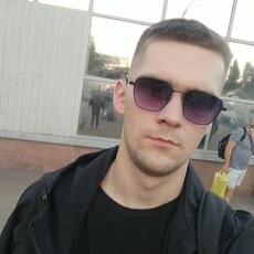 Платон, 21, Камень-на-Оби