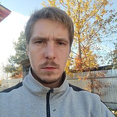 Юрий, 27, Токмак