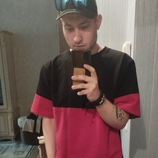Юлиан, 25, Льгов