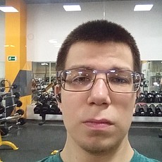 Витя, 27, Нягань