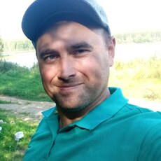 Юлиан, 40, Докучаевск