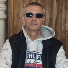 Лаврентий, 57, Сим
