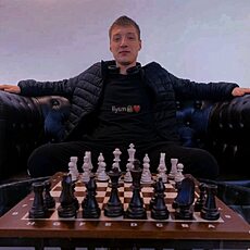 Дмитрий, 23, Арамиль