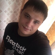 Остап, 28, Курильск