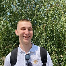 Григорий, 23, Волосово