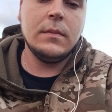 Олеж, 26, Ровеньки