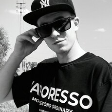 Артём, 22, Качканар