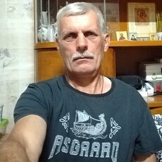 Антон, 58, Снежногорск