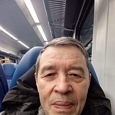 Ден, 63, Серов