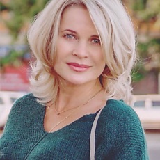 Юлия, 49, Судак