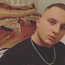 Даня, 24, Сусуман