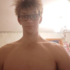 Артур, 23, Когалым