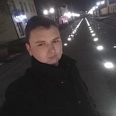 Валера, 26, Обь