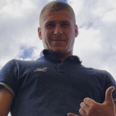 Радомир, 27, Качканар