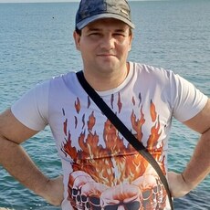 Витя, 37, Нягань
