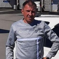 Илья, 45, Магадан