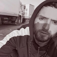 Игорь, 32, Горняк (ДНР)