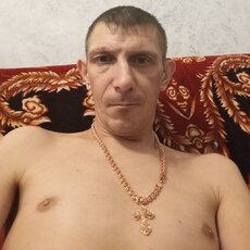 Лаврентий, 37, Шиханы