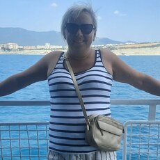 Ника, 40, Красногорск