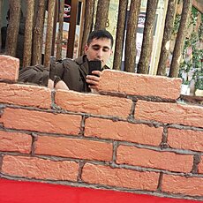 Олег, 25, Каменск-Шахтинский