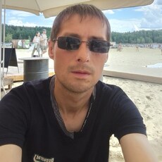 Ян, 27, Змеиногорск
