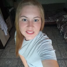 Доминика, 25, Андреаполь