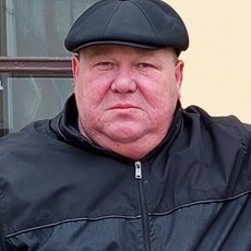 Лев, 49, Покров