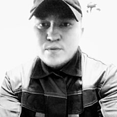 Назар, 27, Артём