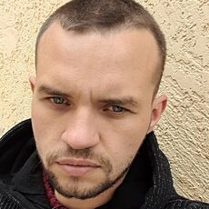Кирилл, 30, Коряжма