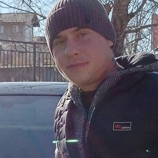 Леонид, 31, Буинск