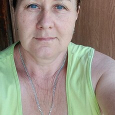 Маша, 52, Кировск (Ленинградская область)