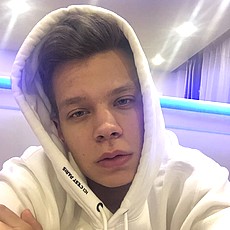 Владлен, 22, Бердск