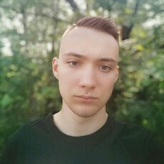 Антон, 20, Данилов