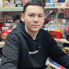Рома, 21, Чаплыгин
