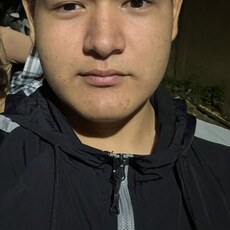Адриан, 19, Зверево