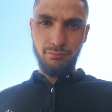Валера, 26, Гулькевичи